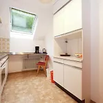 Modern In With Vineyards アパート