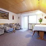 アパート Modern In With Vineyards バート・ペーターシュタル・グリースバッハ