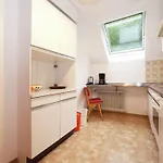 Modern In With Vineyards Apartmán