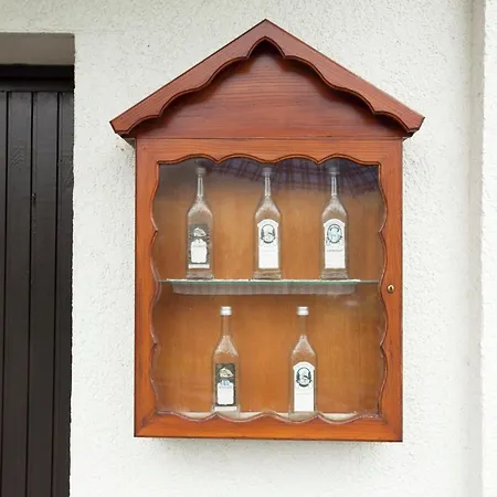 Modern In With Vineyards Lägenhet *