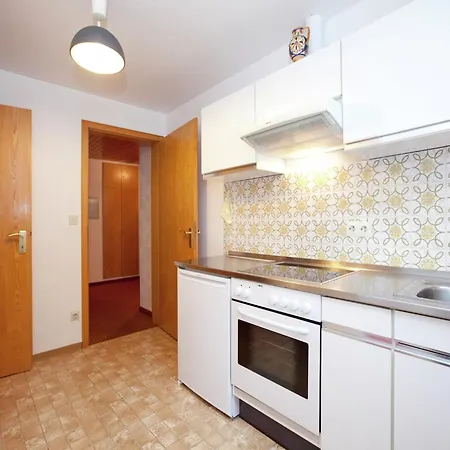 Modern In With Vineyards Lägenhet