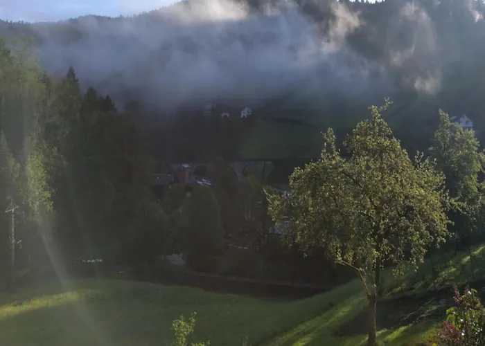 公寓 Modern In With Vineyards