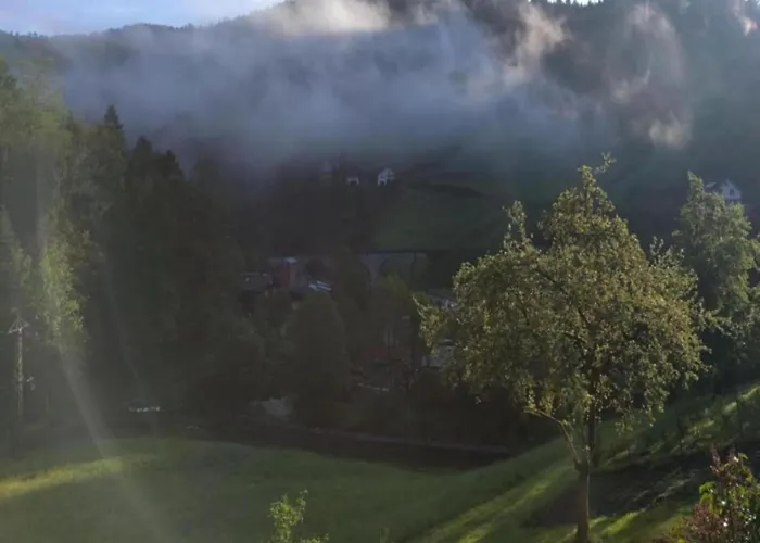 公寓 Modern In With Vineyards